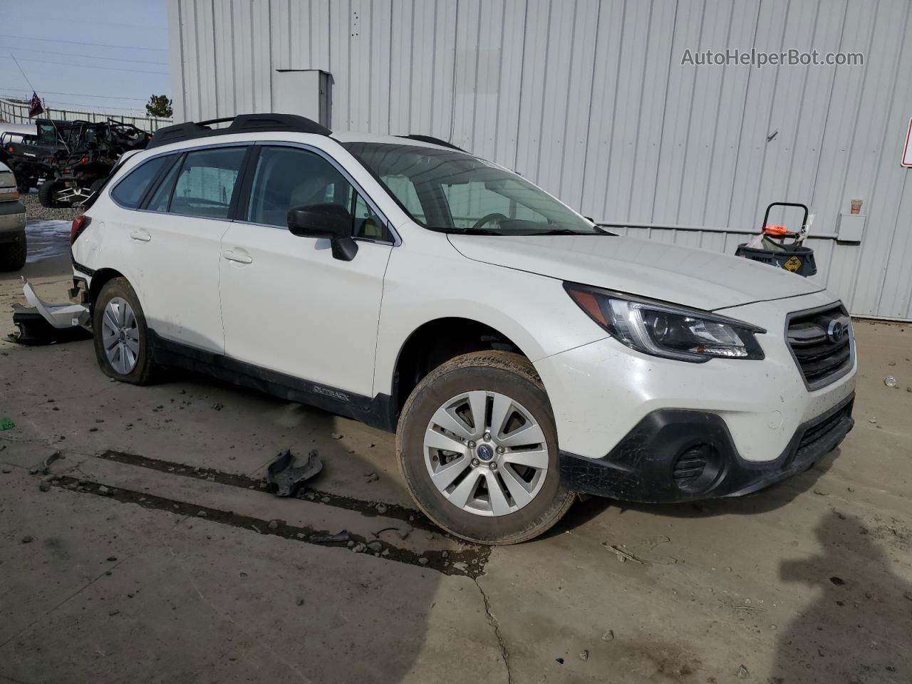 2019 Subaru Outback 2.5i White vin: 4S4BSABC7K3358452