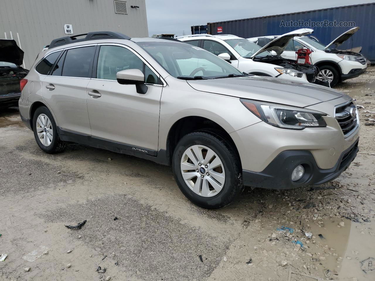 2019 Subaru Outback 2.5i Premium Желто-коричневый vin: 4S4BSAFC0K3364765