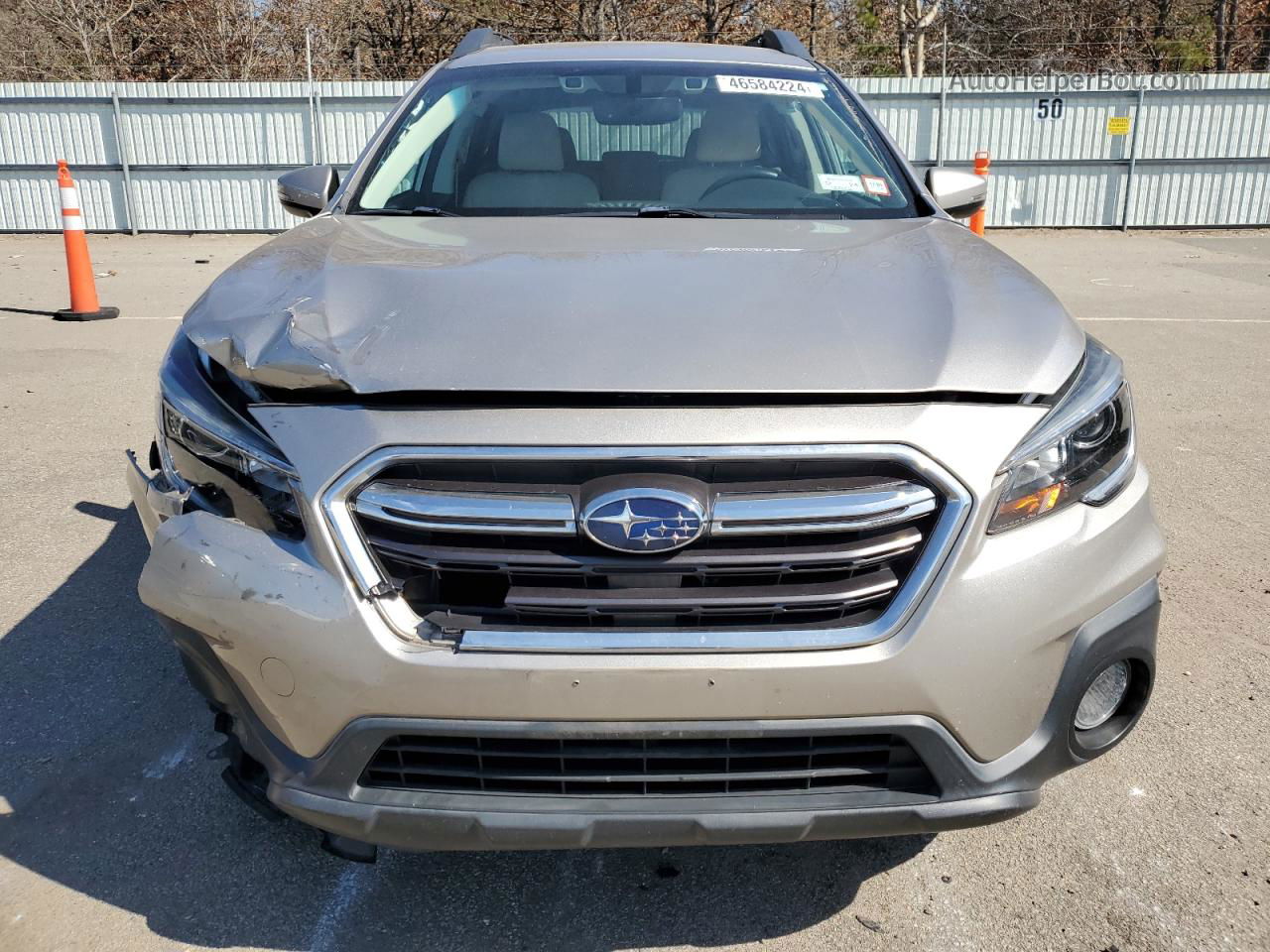 2019 Subaru Outback 2.5i Premium Silver vin: 4S4BSAFC1K3250855