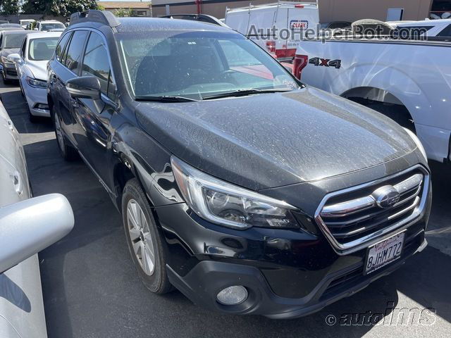 2019 Subaru Outback Premium Unknown vin: 4S4BSAFC2K3319567