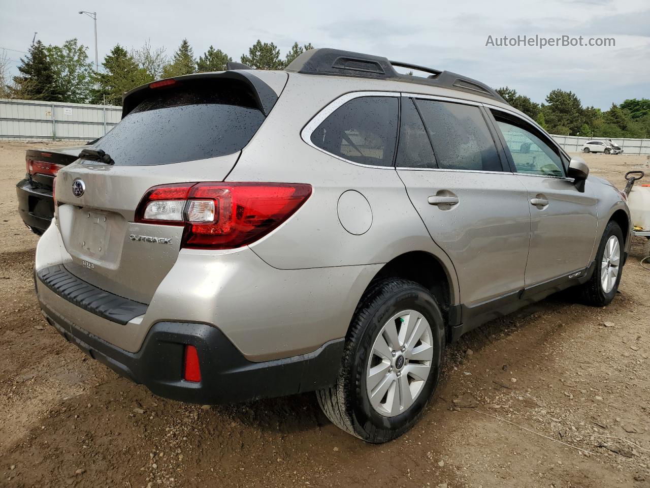 2019 Subaru Outback 2.5i Premium Tan vin: 4S4BSAFC3K3230624