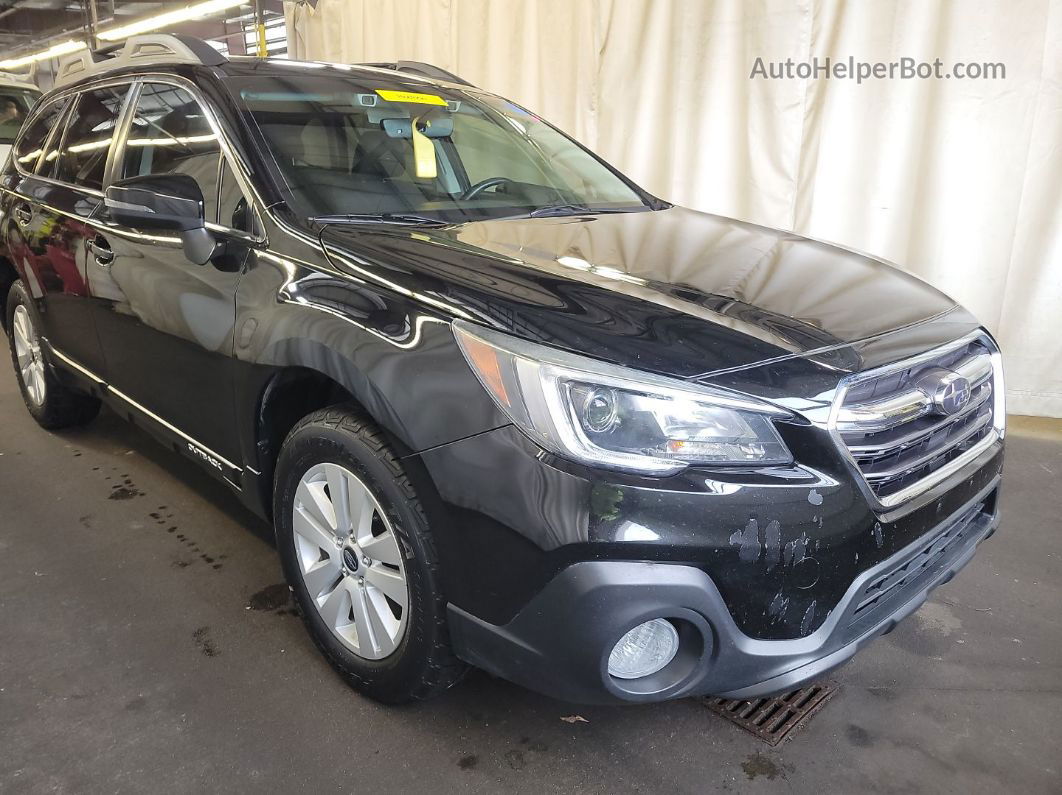 2019 Subaru Outback 2.5i Premium vin: 4S4BSAFC4K3319053