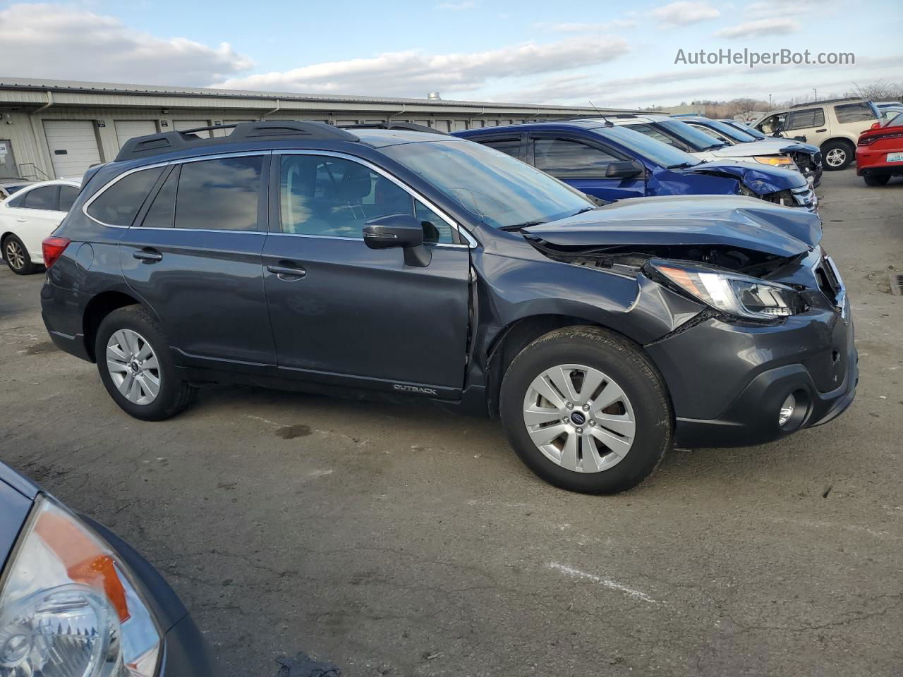 2019 Subaru Outback 2.5i Premium Gray vin: 4S4BSAFC5K3323922