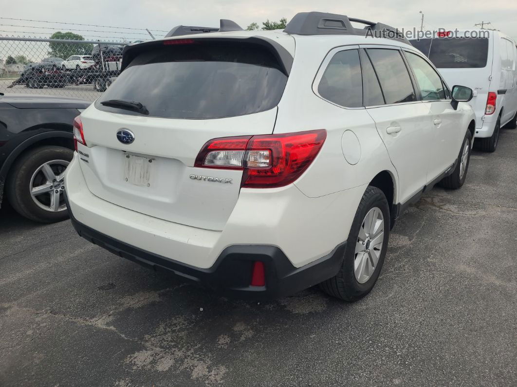 2019 Subaru Outback Premium Unknown vin: 4S4BSAFC6K3252620