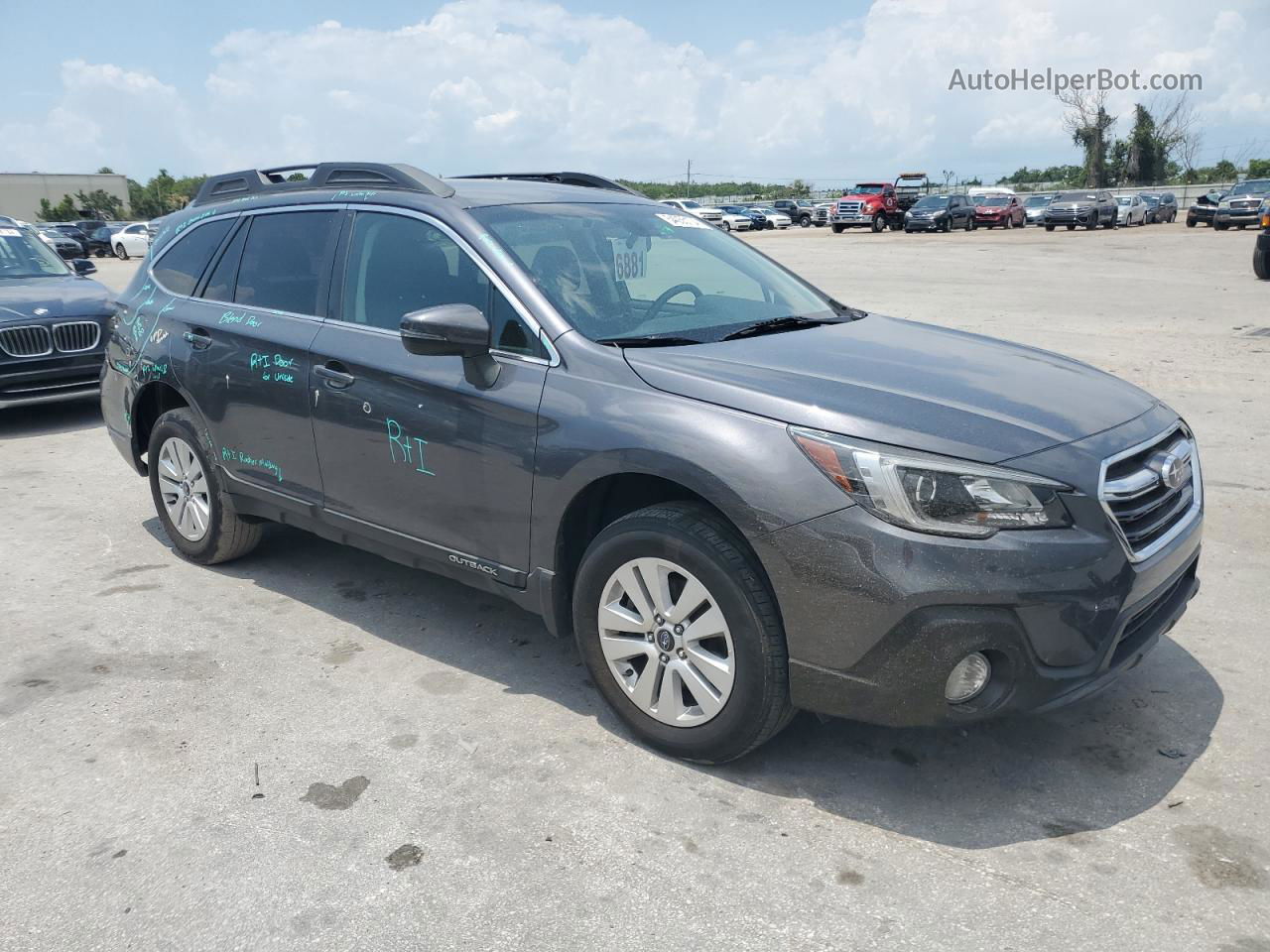 2019 Subaru Outback 2.5i Premium Gray vin: 4S4BSAFC6K3368237