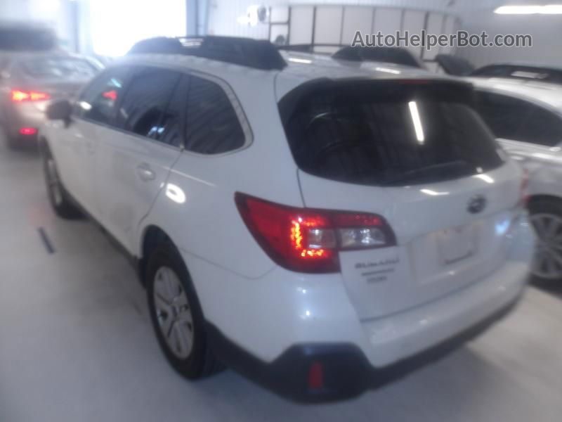 2019 Subaru Outback 2.5i Premium vin: 4S4BSAFC8K3269760