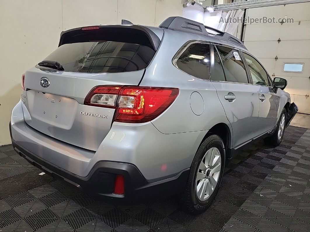 2019 Subaru Outback 2.5i Premium vin: 4S4BSAFC9K3310834