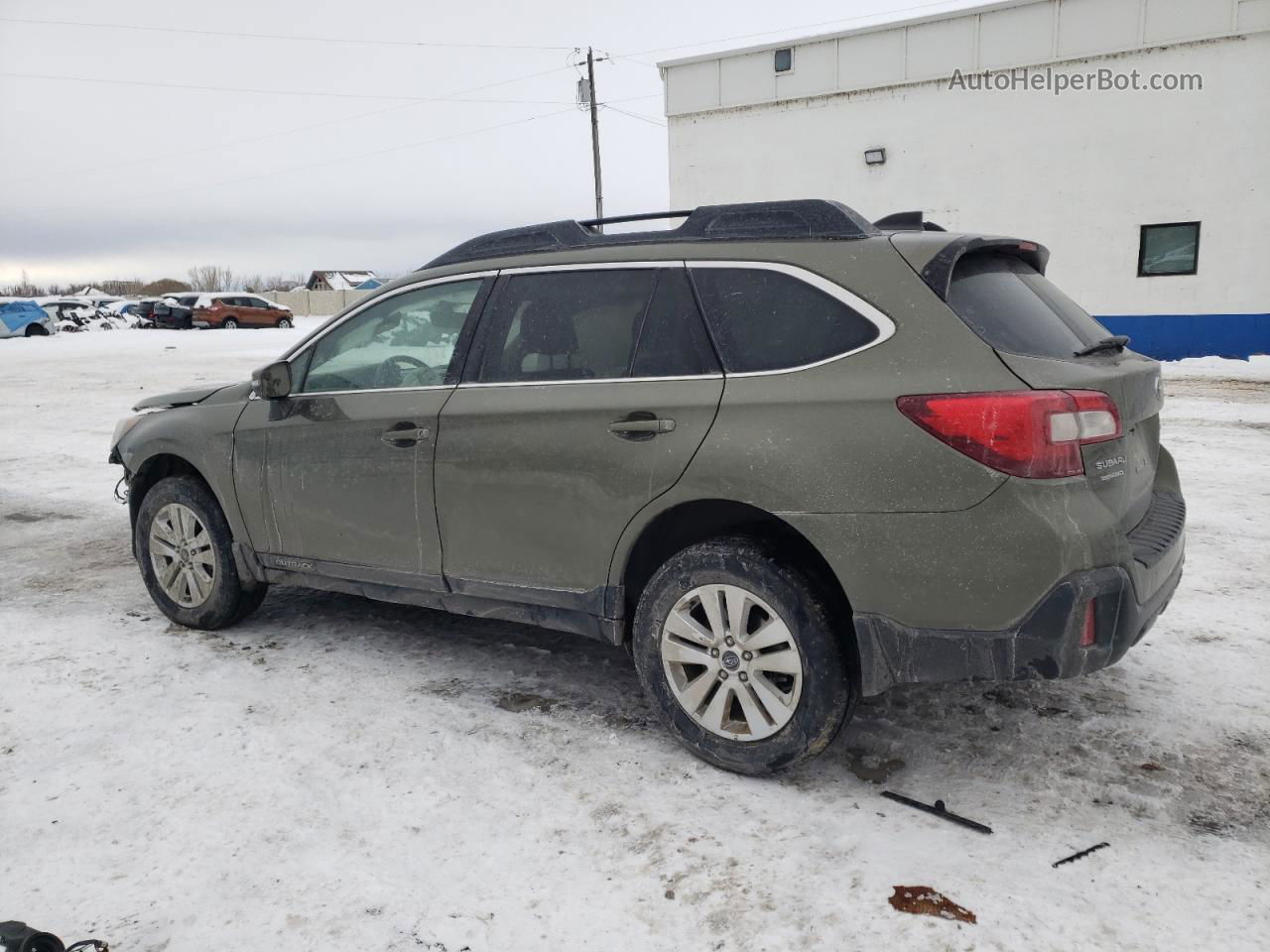 2019 Subaru Outback 2.5i Premium Green vin: 4S4BSAFC9K3365283