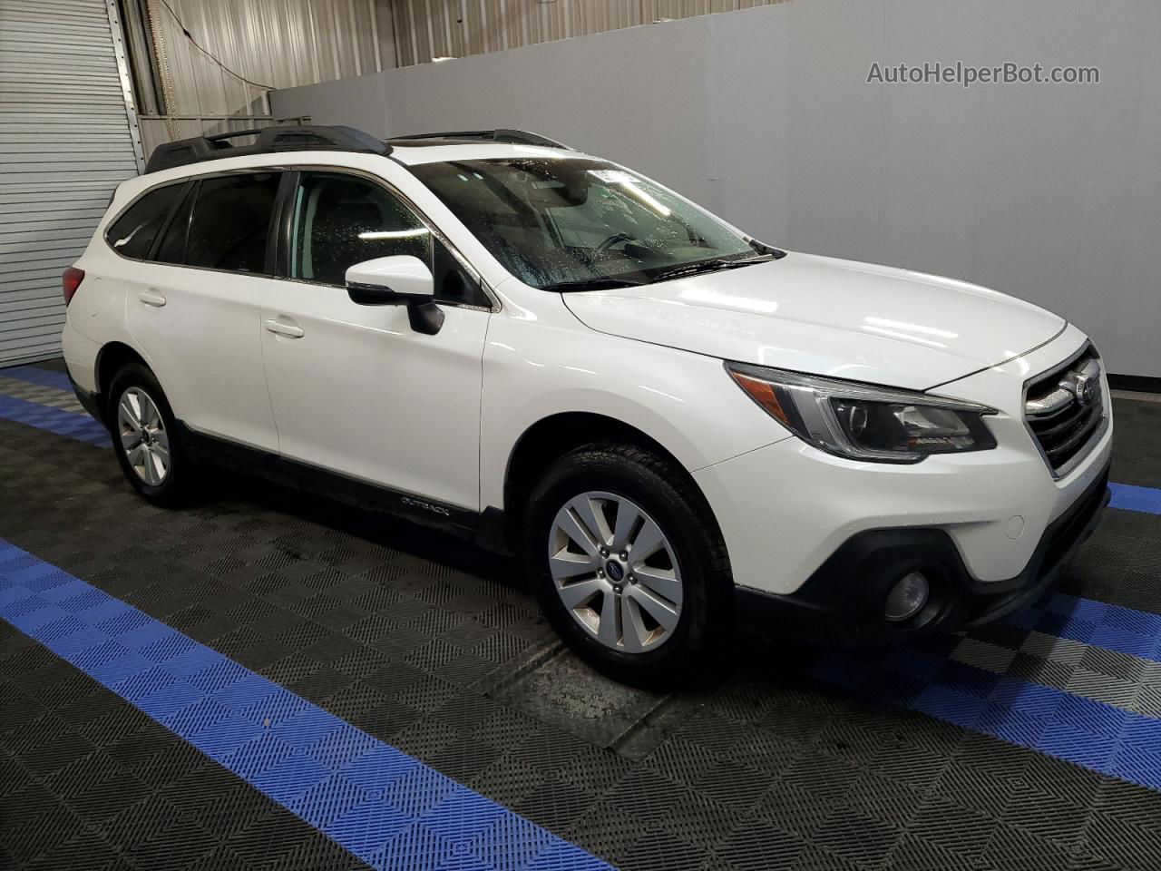 2019 Subaru Outback 2.5i Premium Белый vin: 4S4BSAHC3K3345432