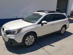 2019 Subaru Outback 2.5i Premium White vin: 4S4BSAHCXK3277677