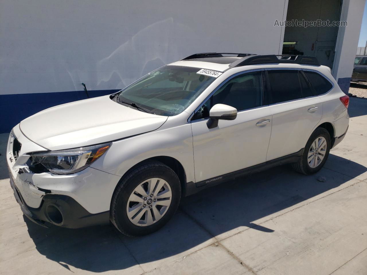 2019 Subaru Outback 2.5i Premium White vin: 4S4BSAHCXK3277677