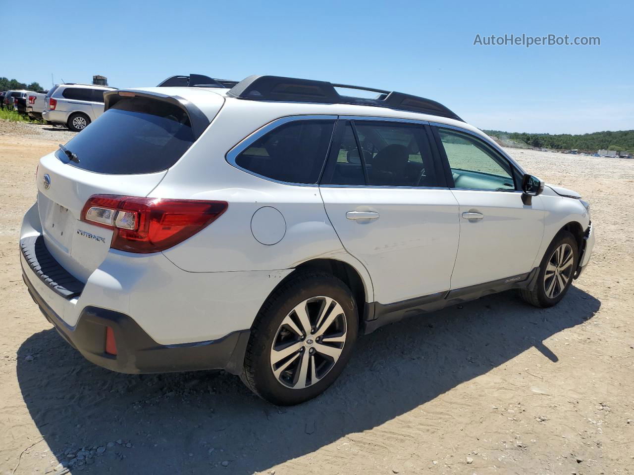 2019 Subaru Outback 2.5i Limited White vin: 4S4BSAJC1K3296788