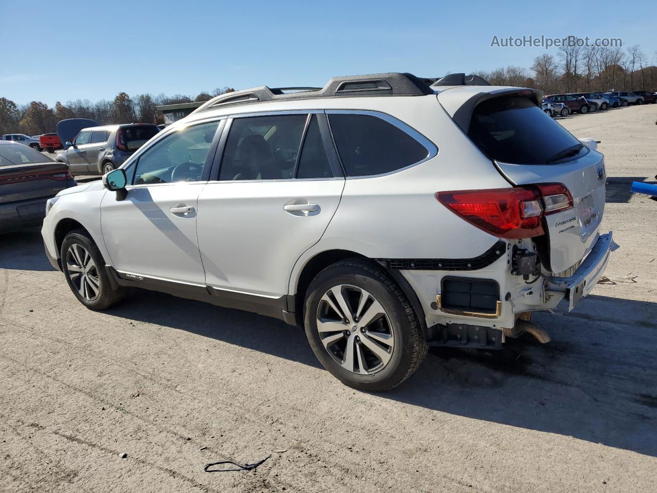 2019 Subaru Outback 2.5i Limited White vin: 4S4BSANC2K3383920