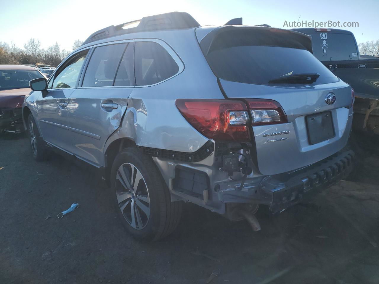 2019 Subaru Outback 2.5i Limited Серебряный vin: 4S4BSANC8K3368340