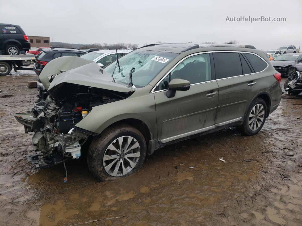 2019 Subaru Outback Touring Green vin: 4S4BSATC1K3247491