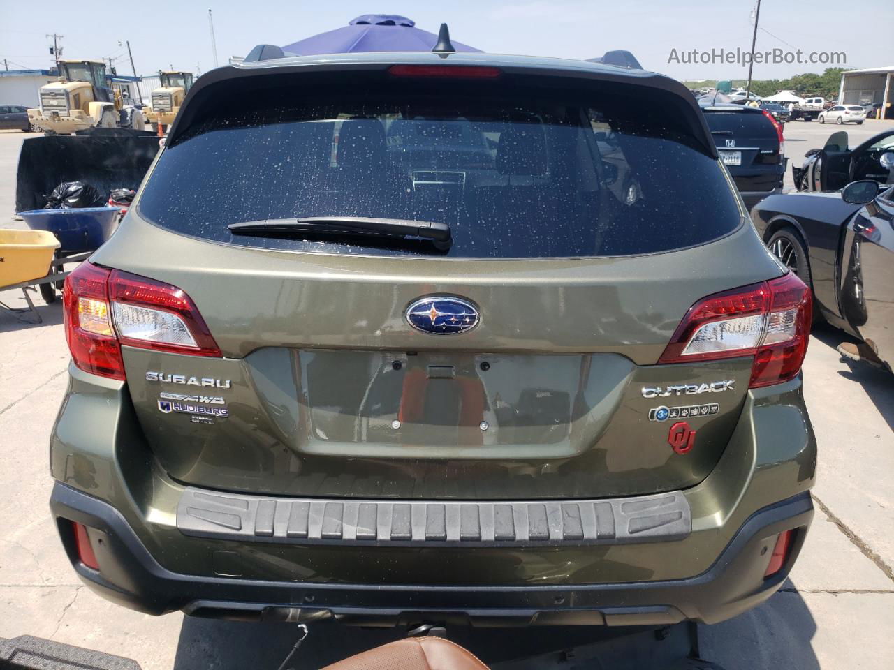 2019 Subaru Outback Touring Green vin: 4S4BSATC3K3324877