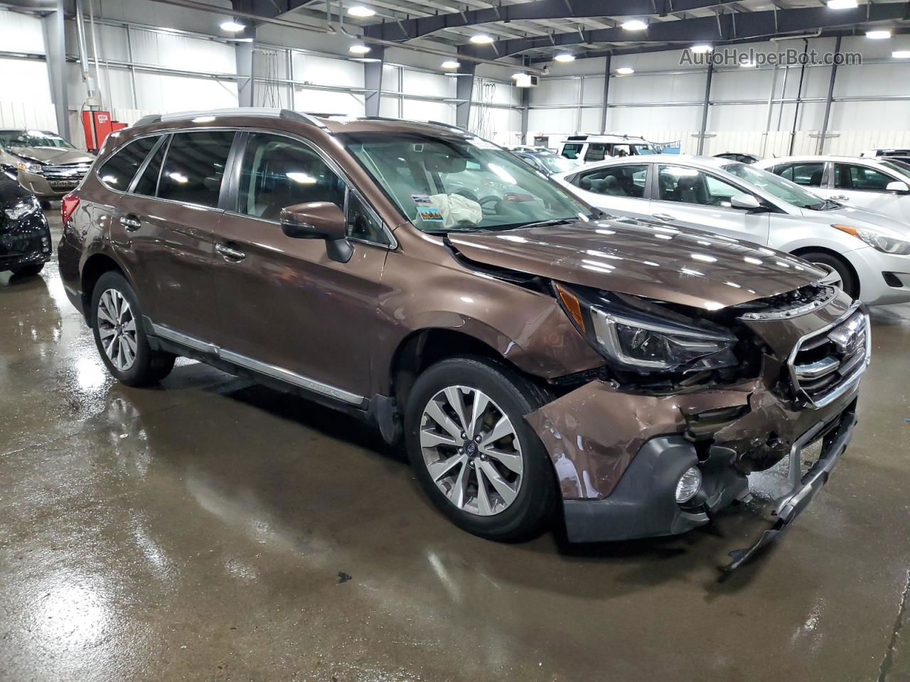 2019 Subaru Outback Touring Brown vin: 4S4BSATC6K3380876