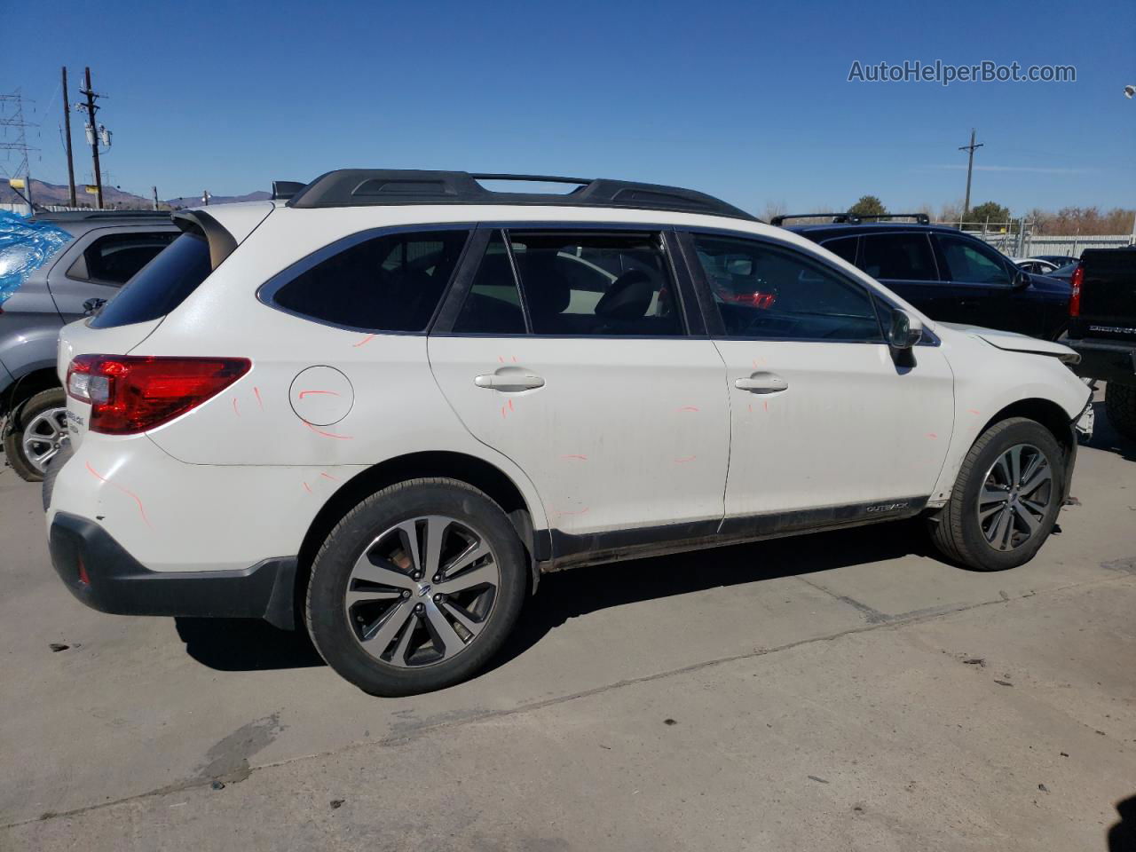 2019 Subaru Outback 3.6r Limited White vin: 4S4BSEJC2K3238650