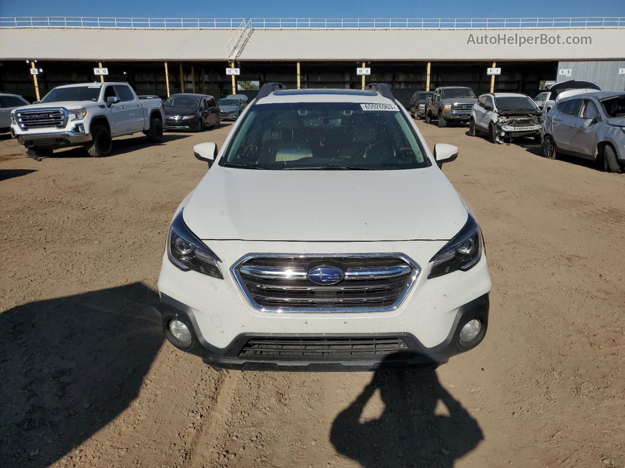 2019 Subaru Outback 3.6r Limited Белый vin: 4S4BSENC0K3322590