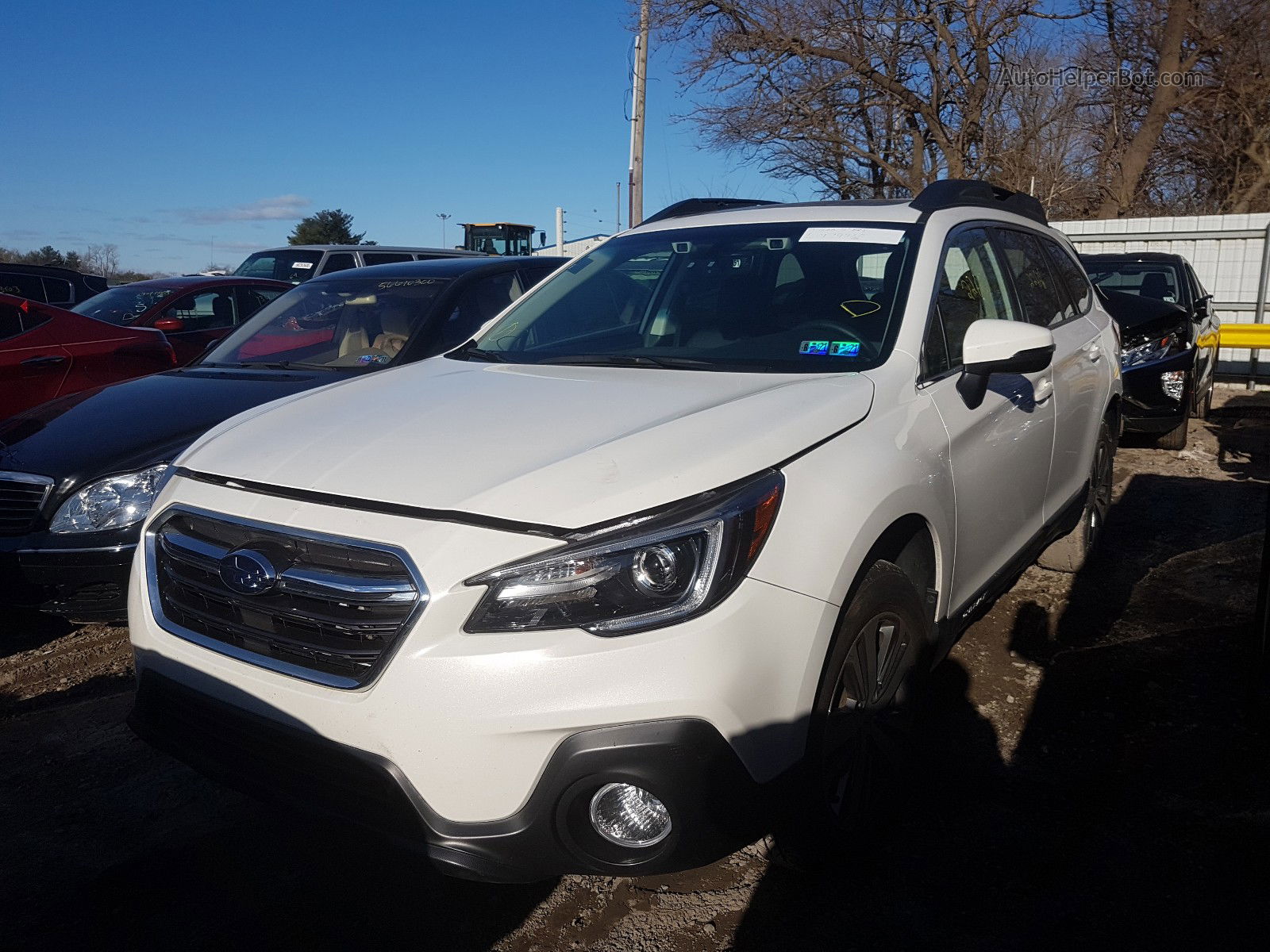 2019 Subaru Outback 3.6r Limited Белый vin: 4S4BSENCXK3372218