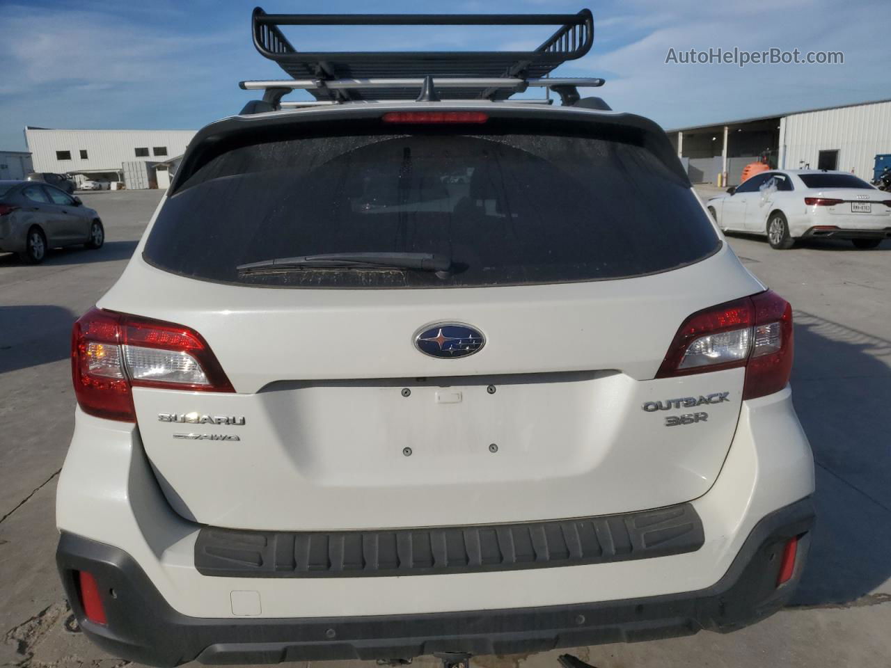 2019 Subaru Outback Touring White vin: 4S4BSETC5K3295664