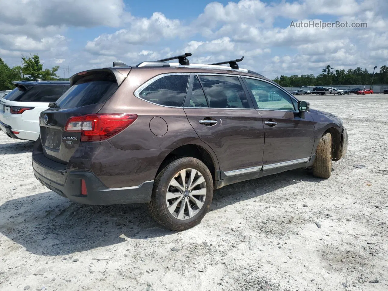 2019 Subaru Outback Touring Brown vin: 4S4BSETCXK3320963