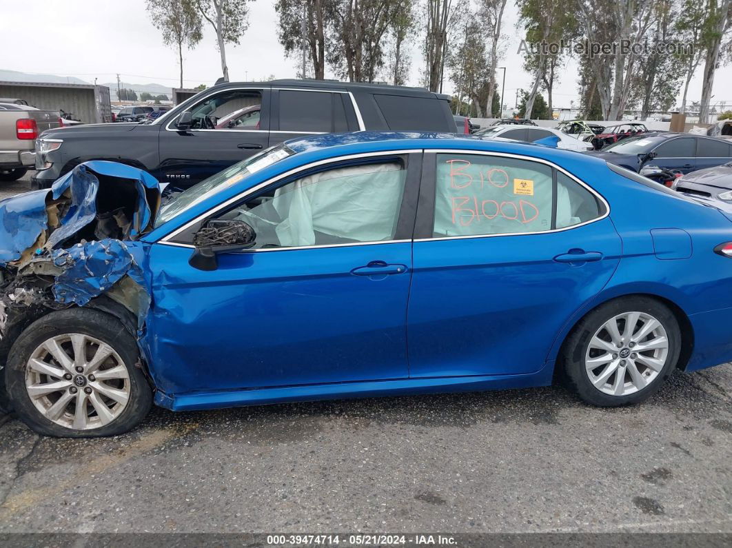 2019 Toyota Camry Le Blue vin: 4T1B11HK0KU175423