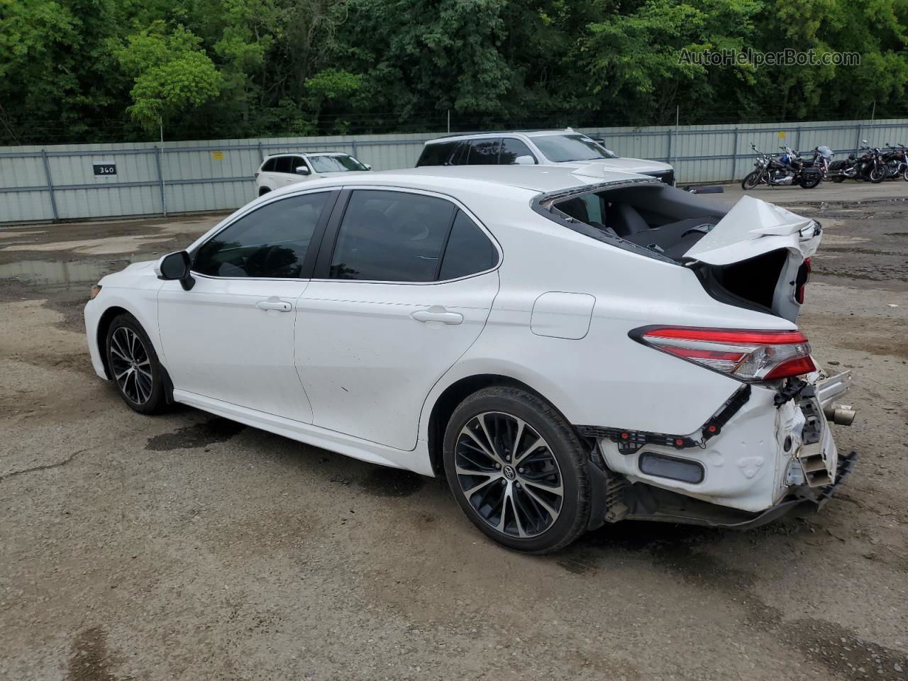 2019 Toyota Camry L White vin: 4T1B11HK0KU201082