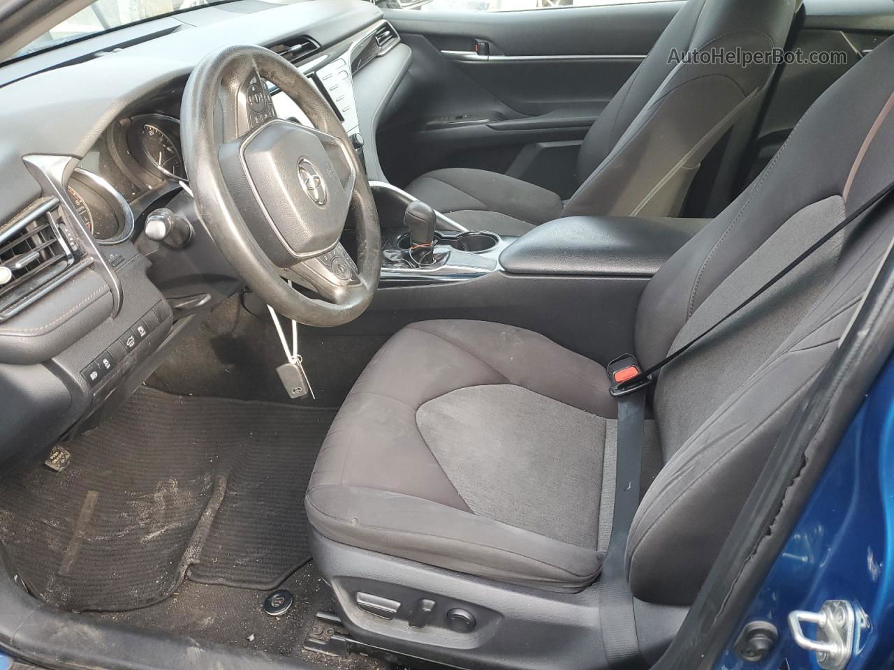 2019 Toyota Camry L Синий vin: 4T1B11HK0KU237399