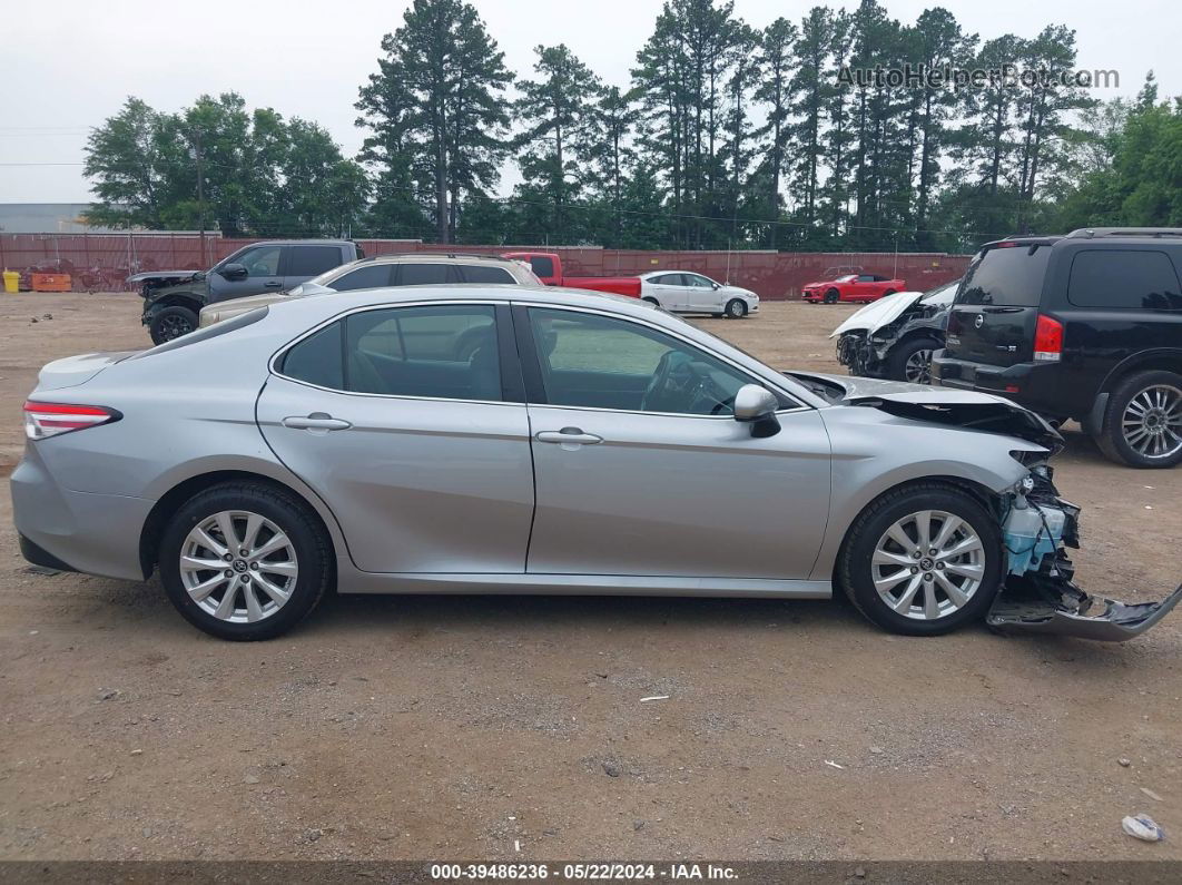 2019 Toyota Camry Le Silver vin: 4T1B11HK0KU249861