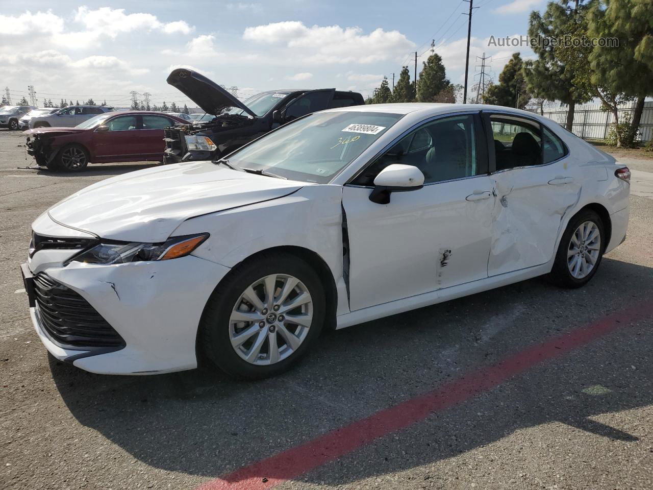 2019 Toyota Camry L White vin: 4T1B11HK0KU695931