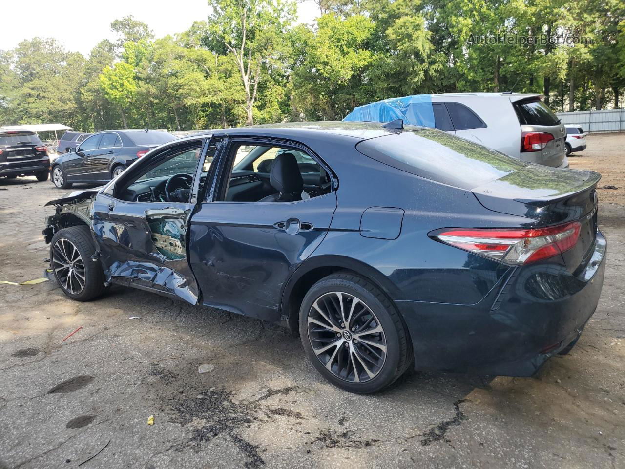 2019 Toyota Camry L Blue vin: 4T1B11HK0KU698358