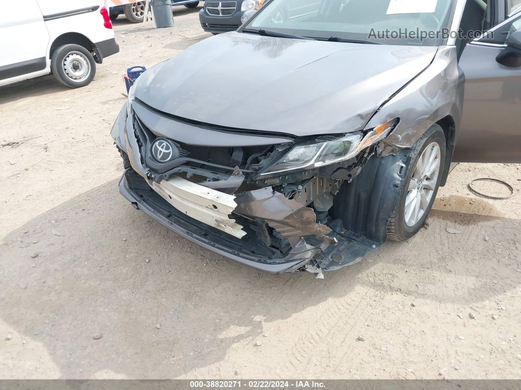 2019 Toyota Camry Le Gray vin: 4T1B11HK0KU719077