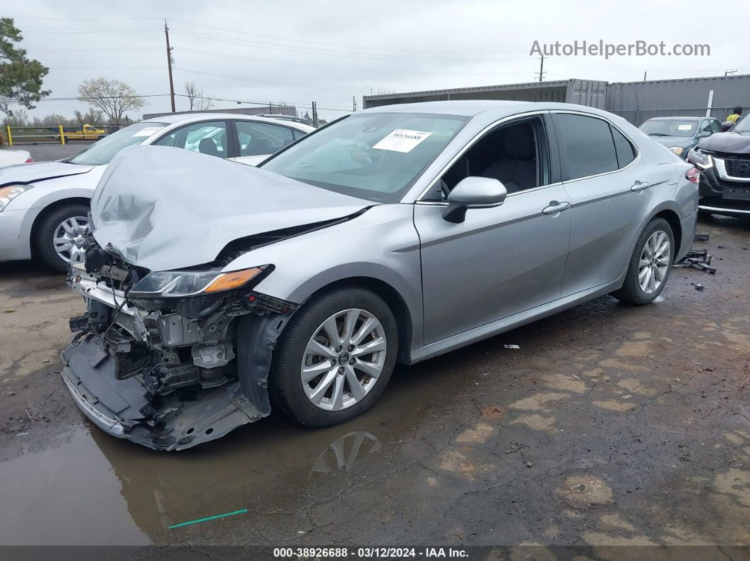 2019 Toyota Camry Le Silver vin: 4T1B11HK0KU723209