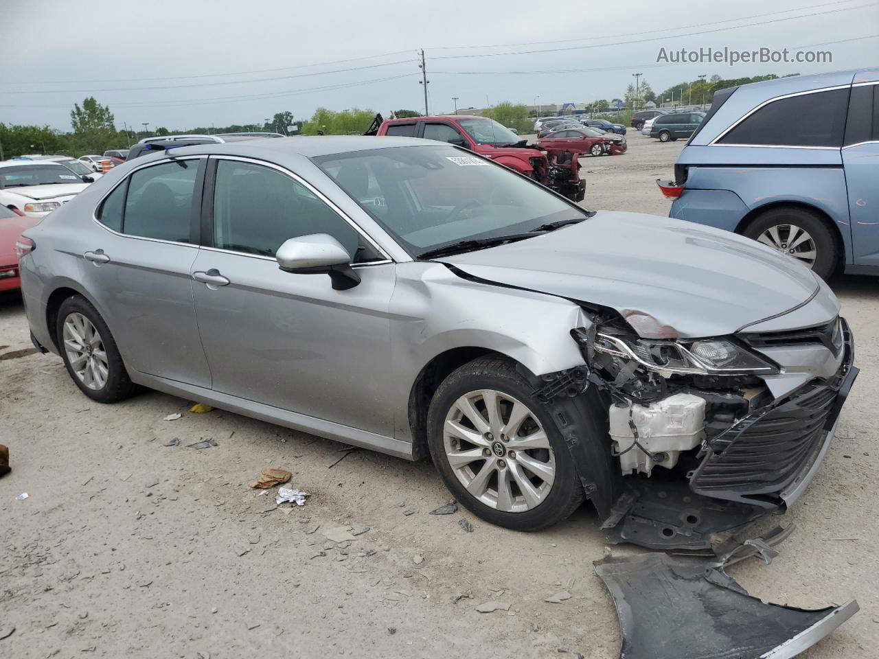 2019 Toyota Camry L Серебряный vin: 4T1B11HK0KU772491