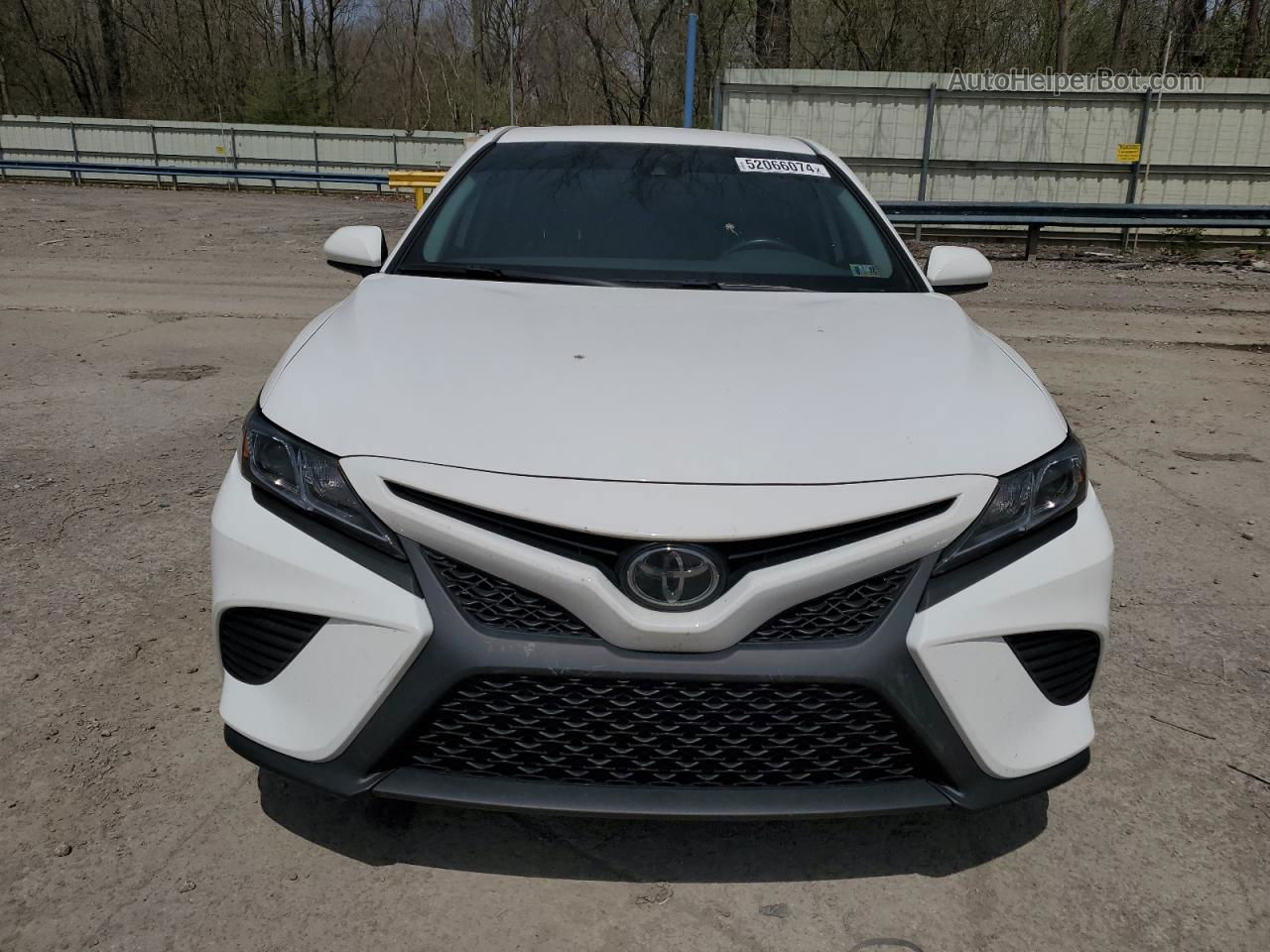 2019 Toyota Camry L White vin: 4T1B11HK0KU796497