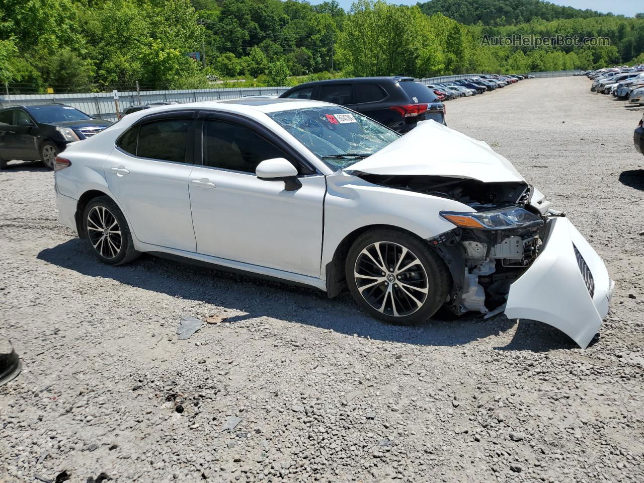 2019 Toyota Camry L Белый vin: 4T1B11HK0KU817090