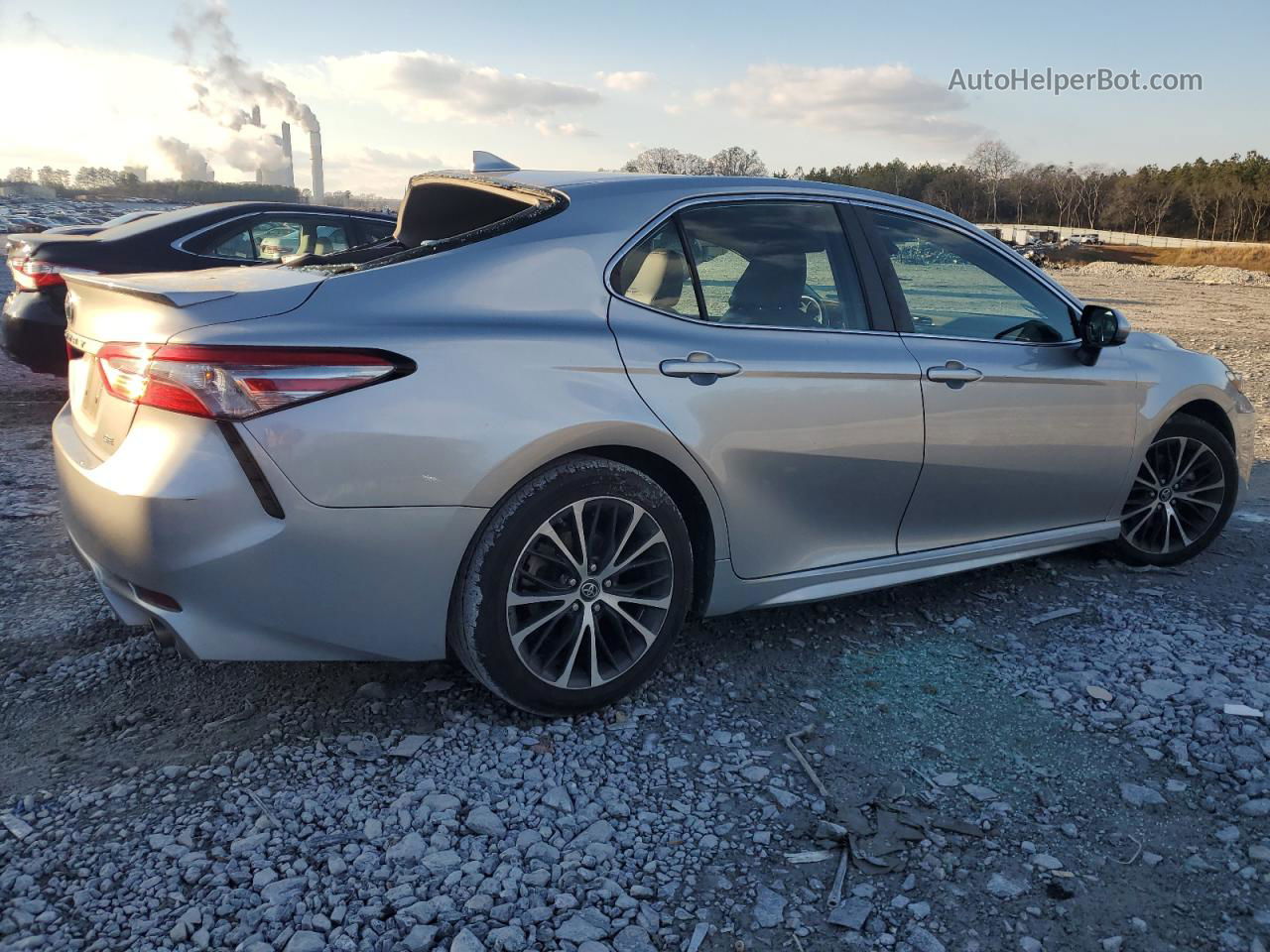 2019 Toyota Camry L Silver vin: 4T1B11HK0KU837887