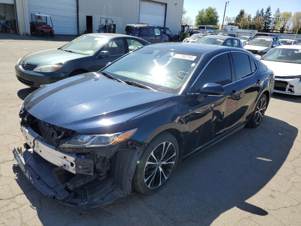 2019 Toyota Camry L Blue vin: 4T1B11HK0KU839848