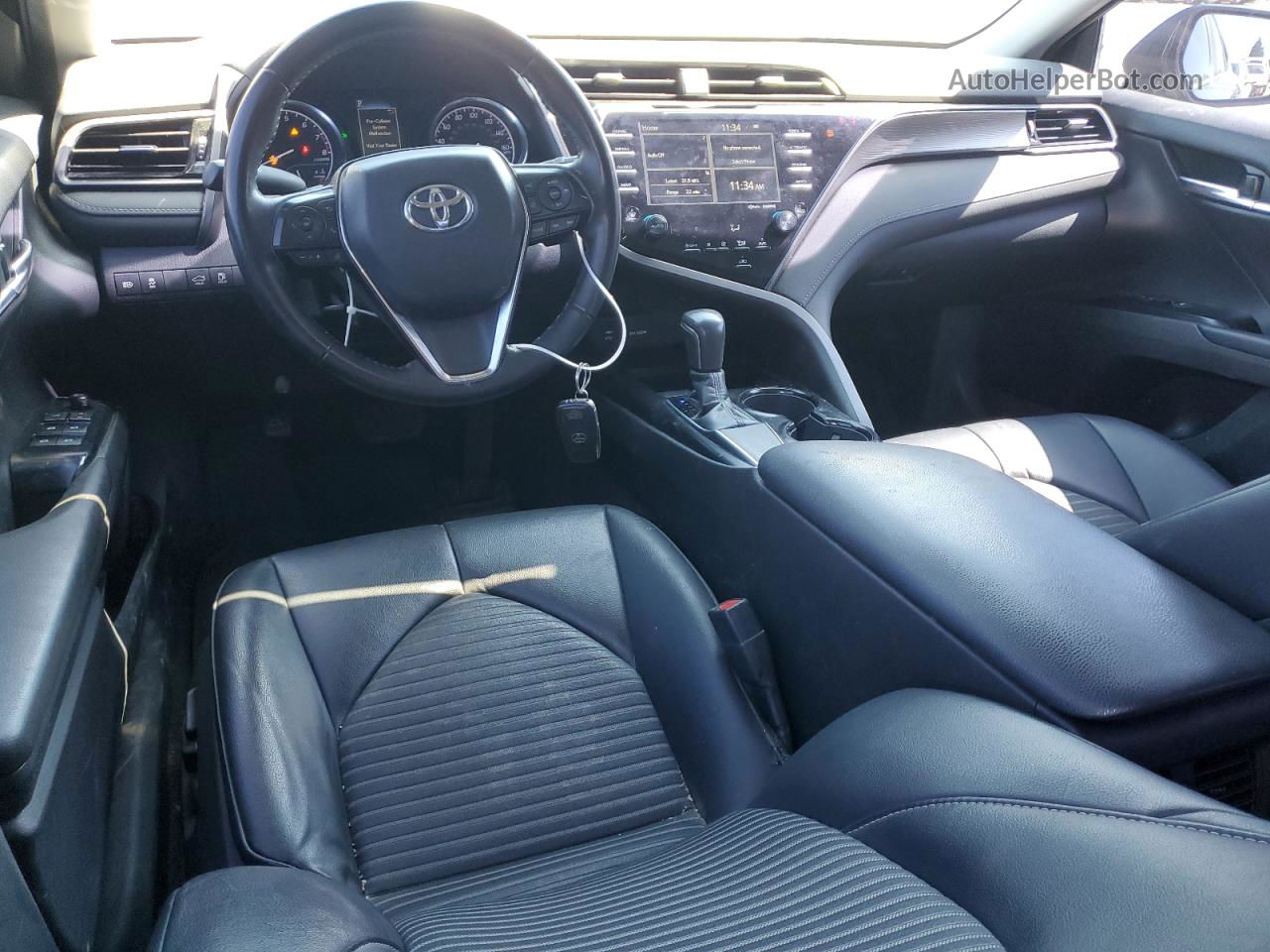 2019 Toyota Camry L Blue vin: 4T1B11HK0KU839848