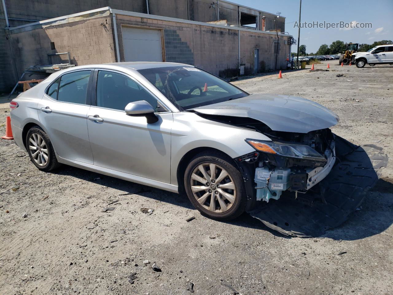 2019 Toyota Camry L Silver vin: 4T1B11HK1KU170361