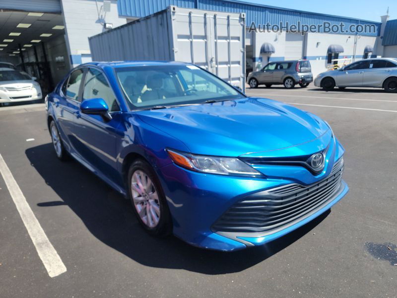 2019 Toyota Camry Le vin: 4T1B11HK1KU193915