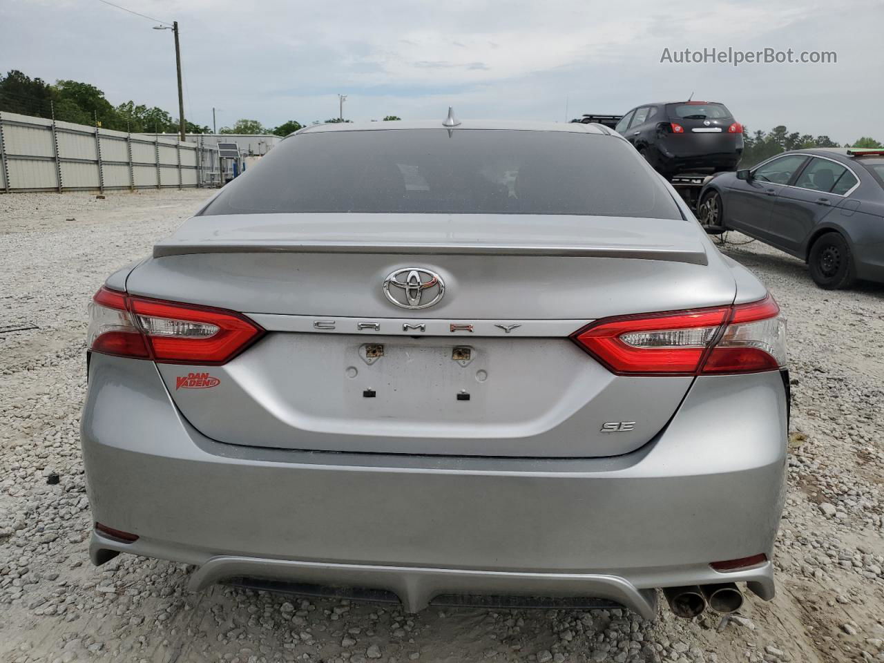 2019 Toyota Camry L Серебряный vin: 4T1B11HK1KU205478