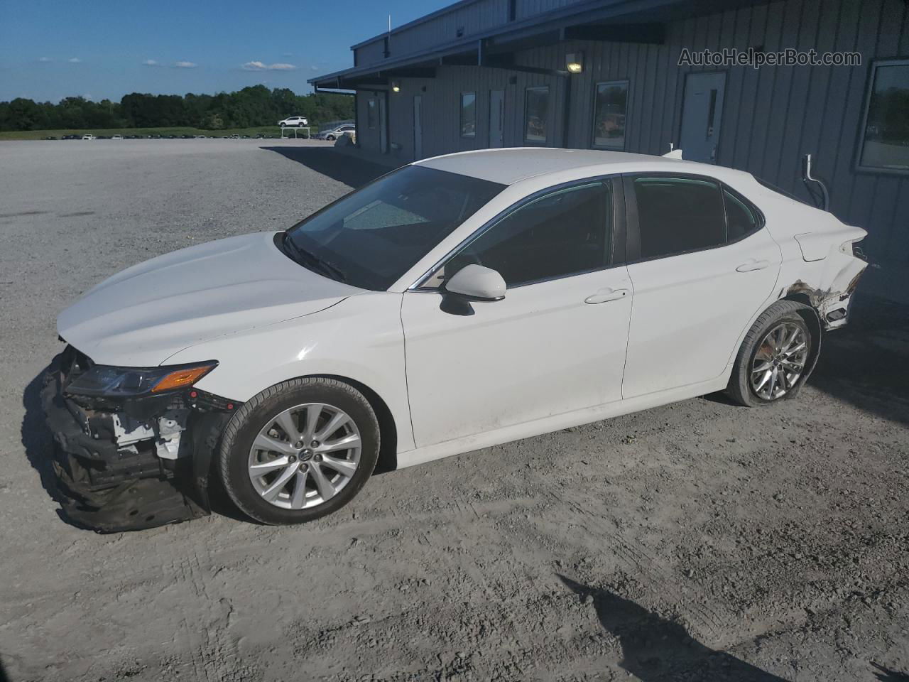 2019 Toyota Camry L White vin: 4T1B11HK1KU239114