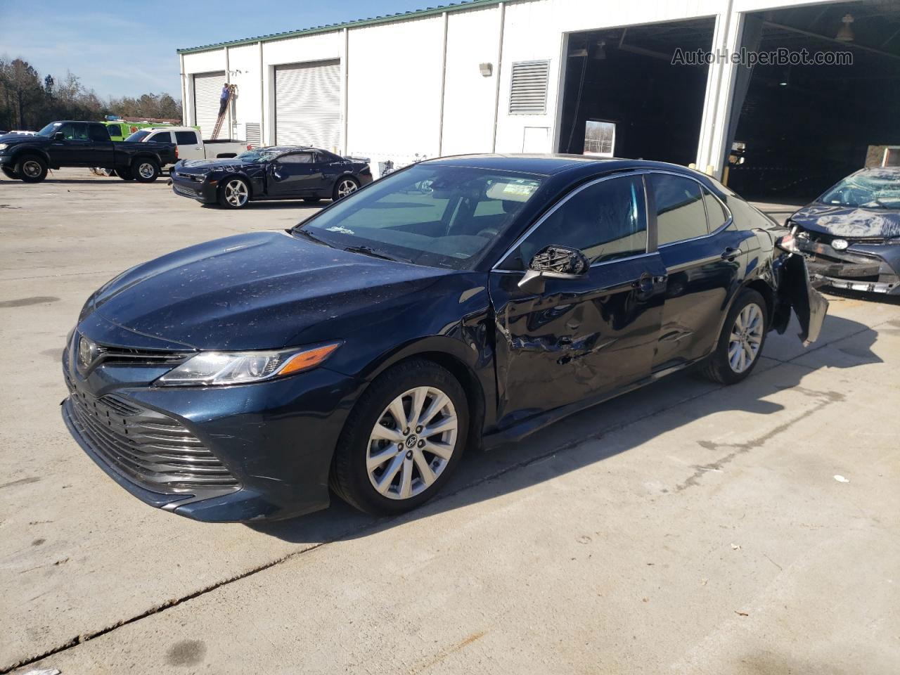 2019 Toyota Camry L Charcoal vin: 4T1B11HK1KU276051