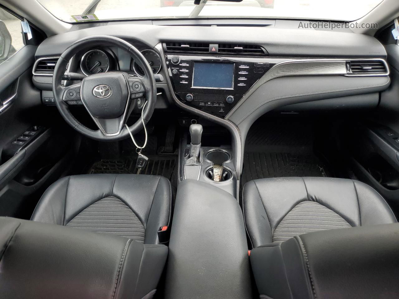 2019 Toyota Camry L Черный vin: 4T1B11HK1KU680371