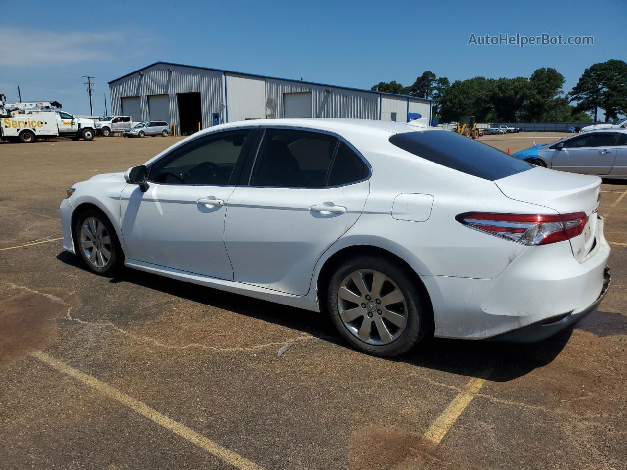 2019 Toyota Camry L White vin: 4T1B11HK1KU718813