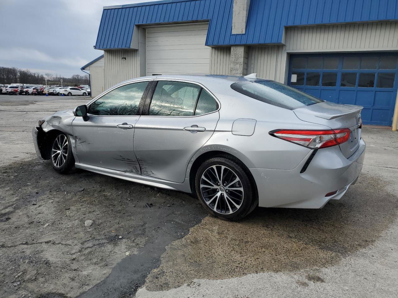 2019 Toyota Camry L Silver vin: 4T1B11HK1KU735370