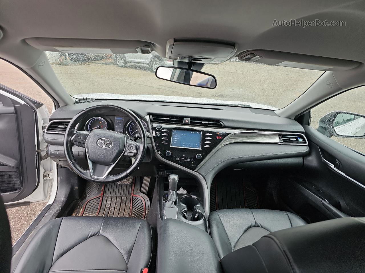 2019 Toyota Camry L Белый vin: 4T1B11HK1KU743873