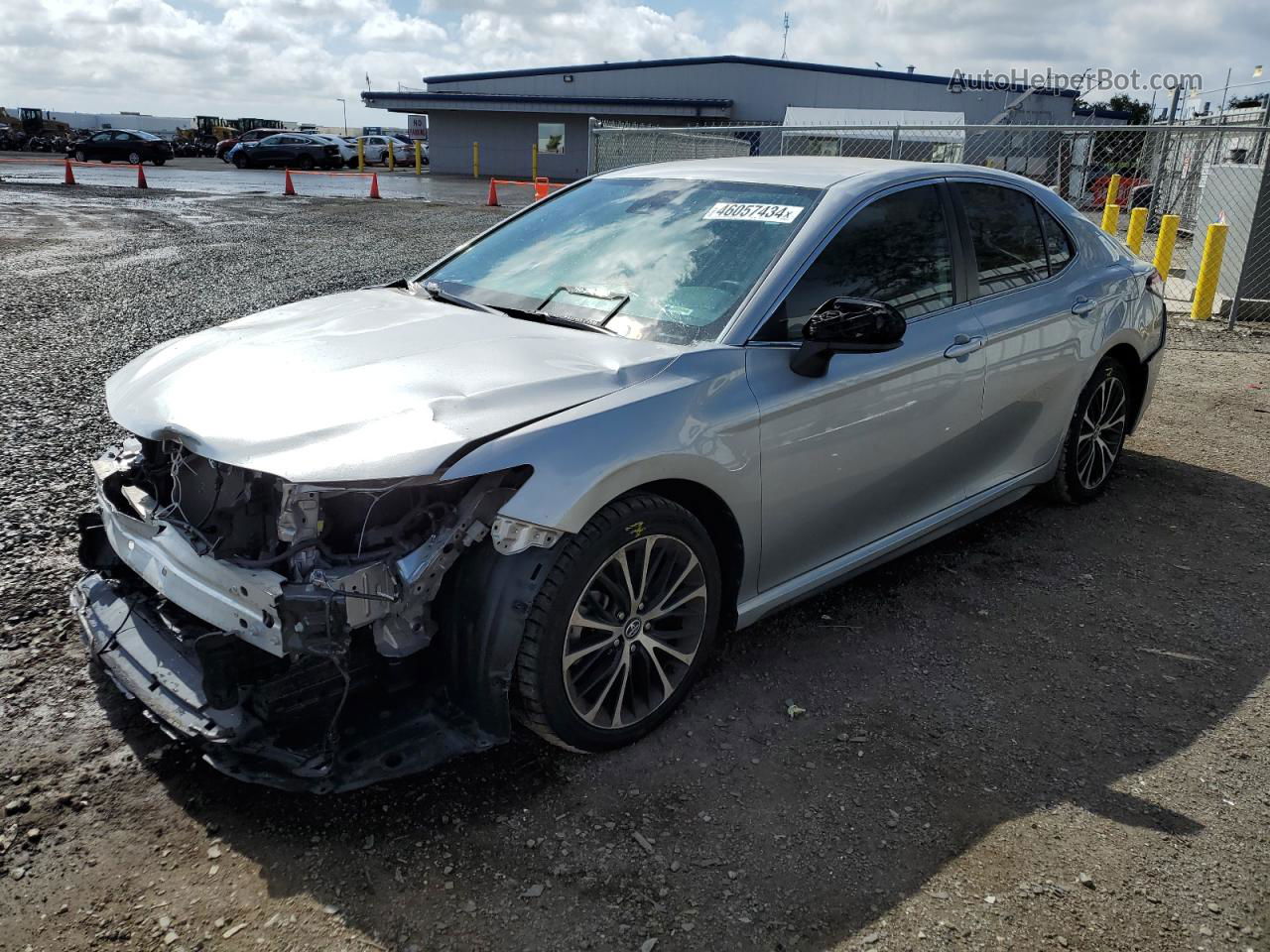 2019 Toyota Camry L Silver vin: 4T1B11HK2KU217865